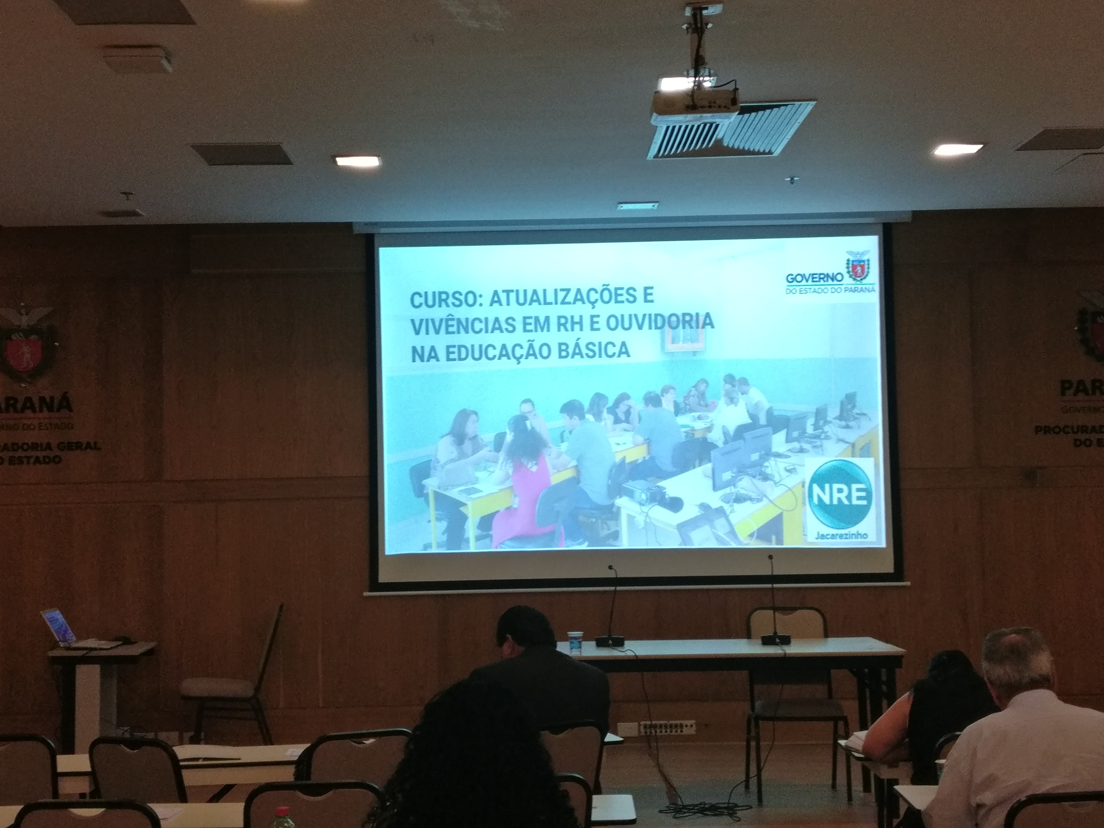 NRE de Jacarezinho apresenta iniciativa que integra Recursos Humanos e Ouvidoria.