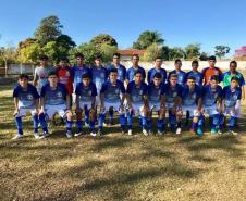 Equipe Masculina de Futebol de Campo do Colégio Estadual Carolina Lupion sub-17