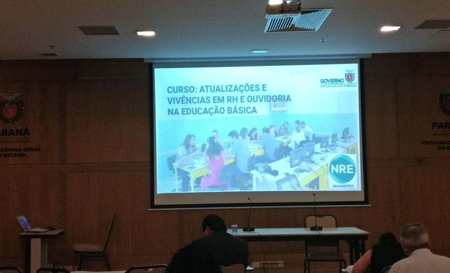 NRE de Jacarezinho apresenta iniciativa que integra Recursos Humanos e Ouvidoria.