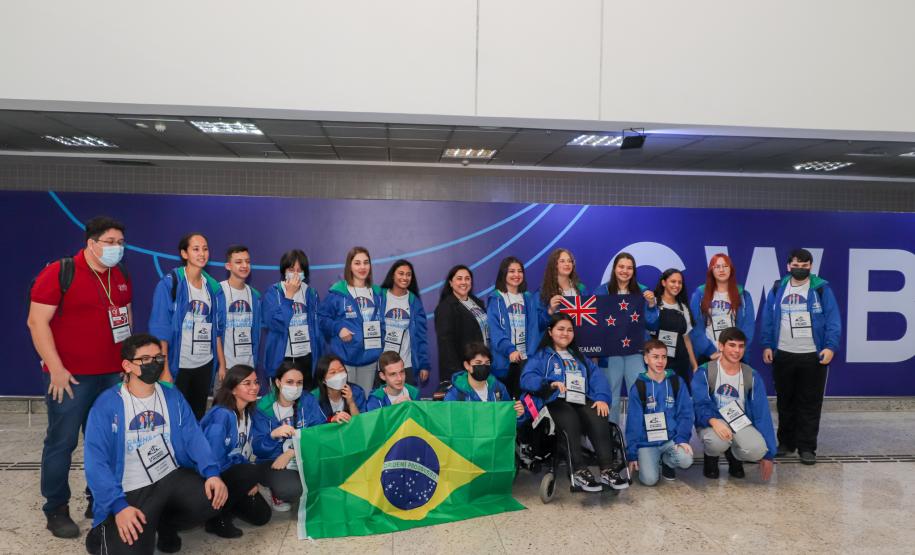 O programa de intercâmbio foi criado para possibilitar a ampliação do repertório cultural e acadêmico dos estudantes. O novo Ganhando o Mundo terá mais destinos e em três continentes, todos de língua inglesa: Austrália, Canadá, Estados Unidos, Inglaterra e Nova Zelândia.