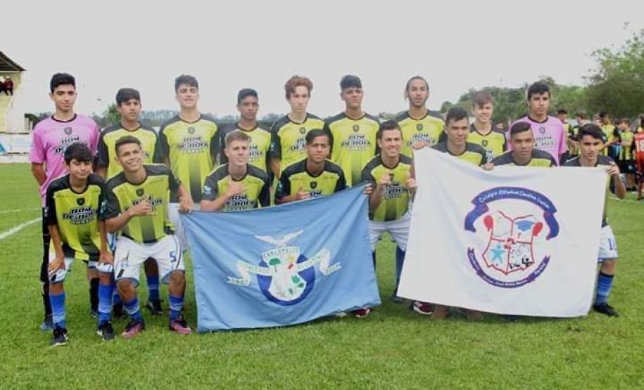 Participação de Carlópolis no  CAMPEONATO BRASILEIRO ESCOLAR DE FUTEBOL DE CAMPO